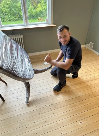 Flyttpackning, hjälp med transport av möbler